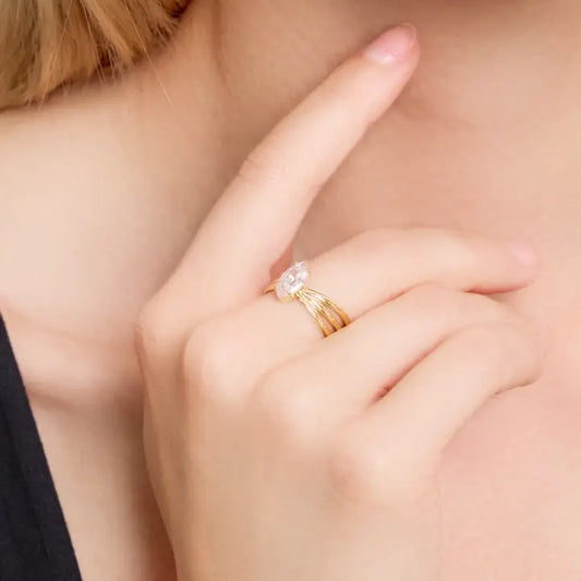 Ring met grote strass steen