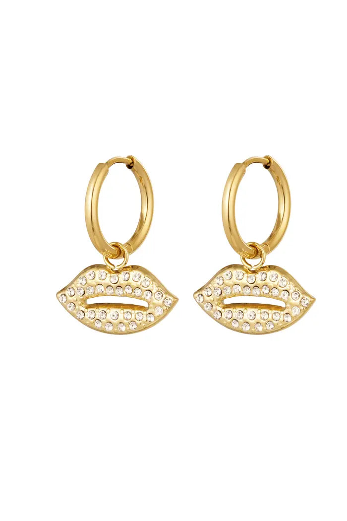 Lips met strass oorbellen