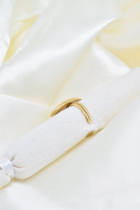 Ring met parelmoer vlak
