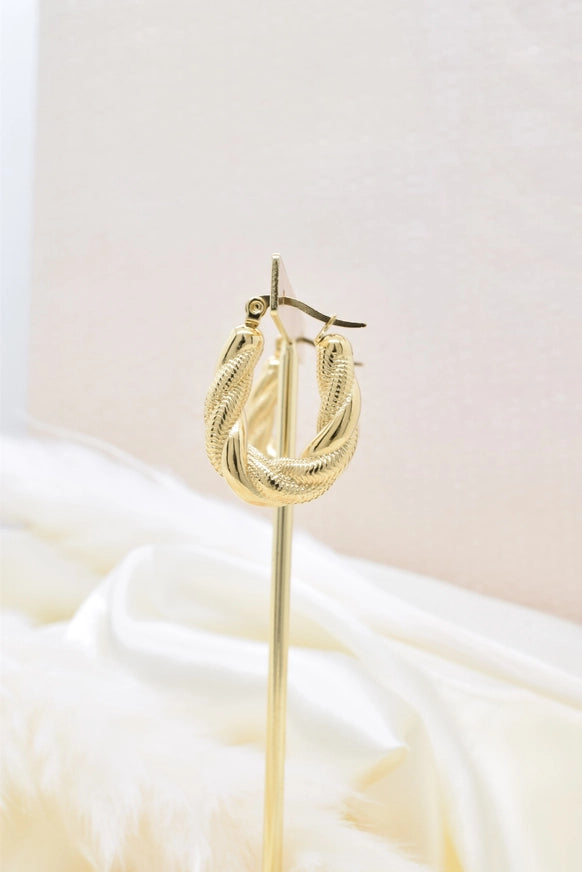 Twisted hoops goudkleurig
