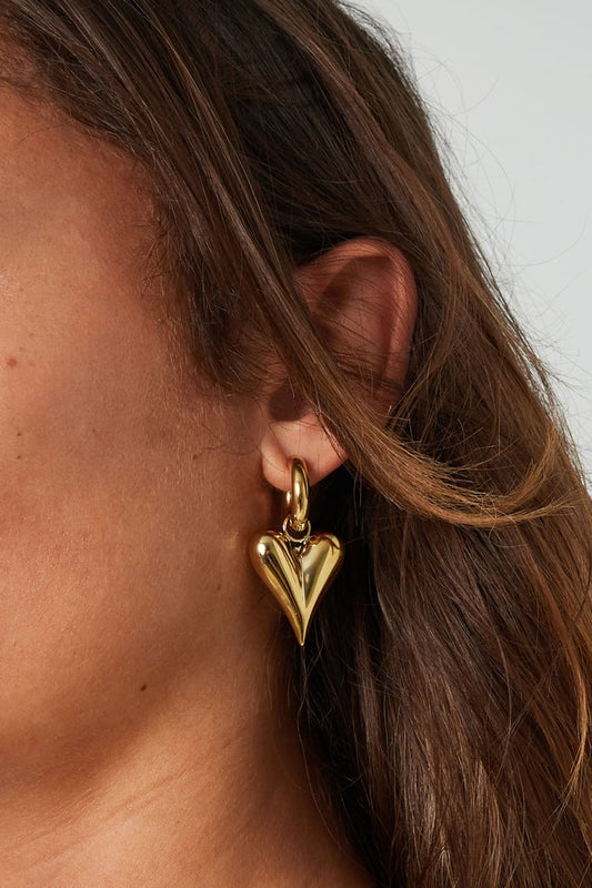 Trendy hartjes oorbellen goud