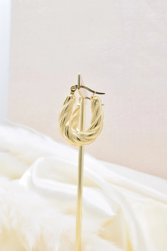 Twisted hoops goudkleurig